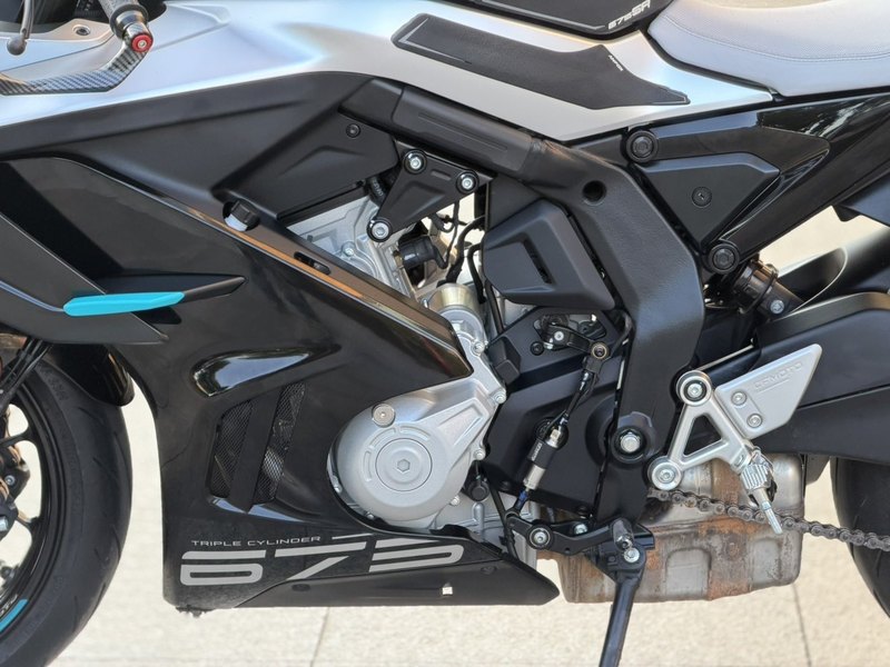 二手春风675SR-R