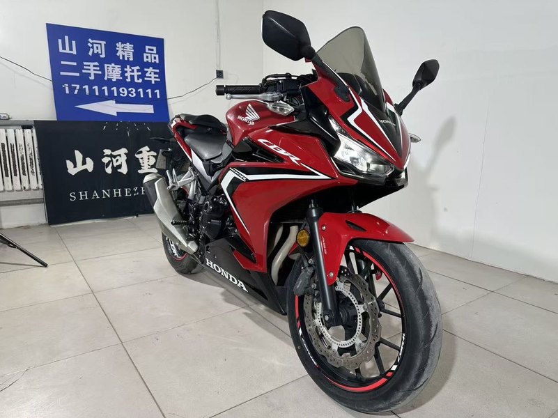 二手本田CBR400R