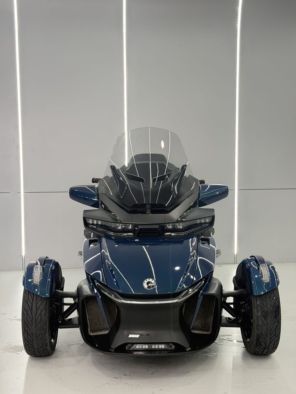 二手庞巴迪Spyder RT