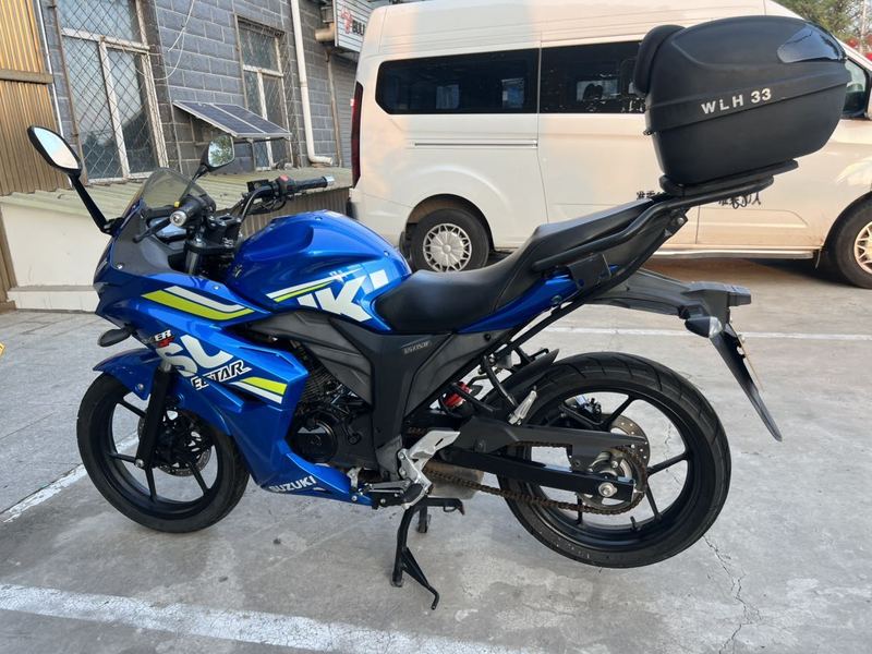 二手济南铃木极客飒 Gixxer 155