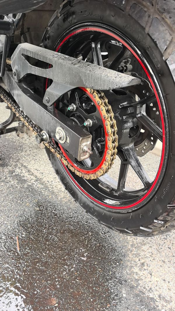 二手豪爵铃木DL250