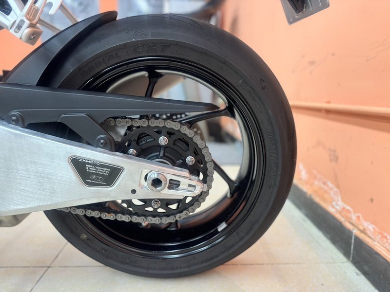 二手张雪机车820RR
