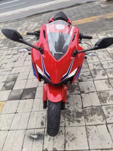 二手本田CBR400R