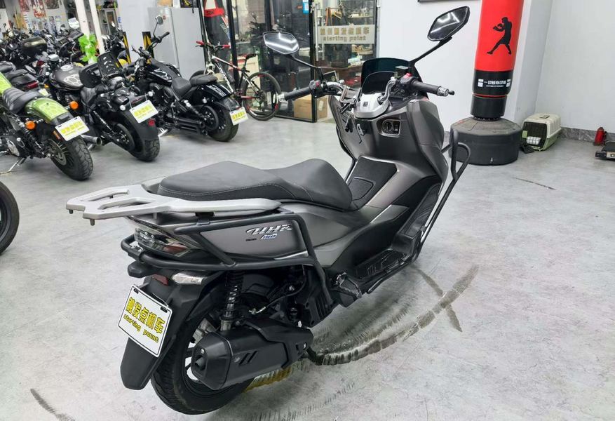 二手豪爵UHR150