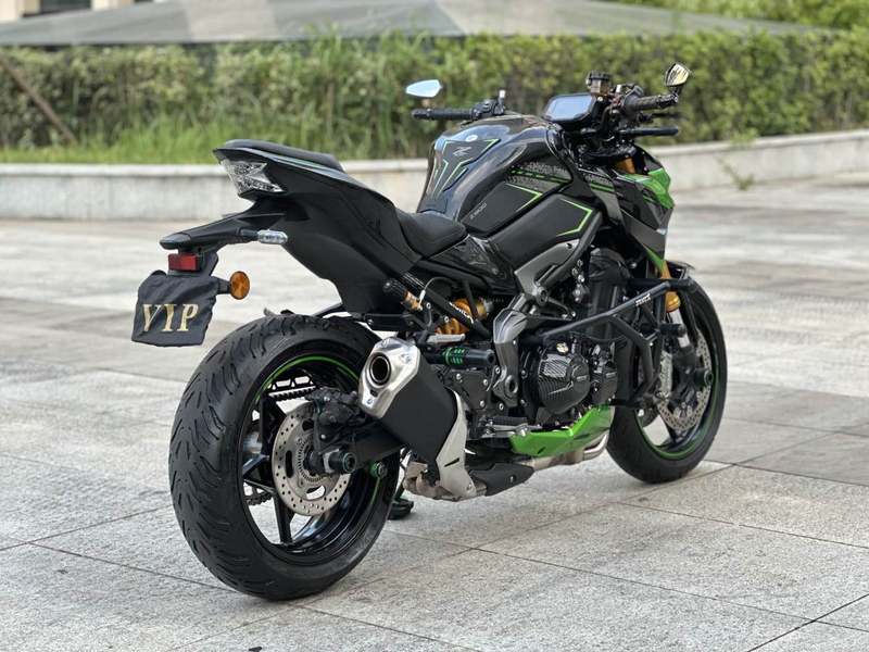 二手川崎Z900