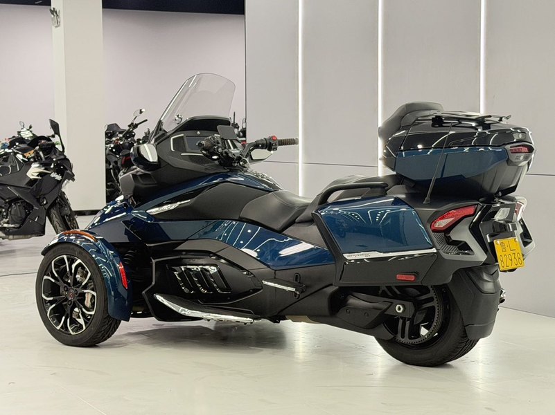 二手庞巴迪Spyder RT