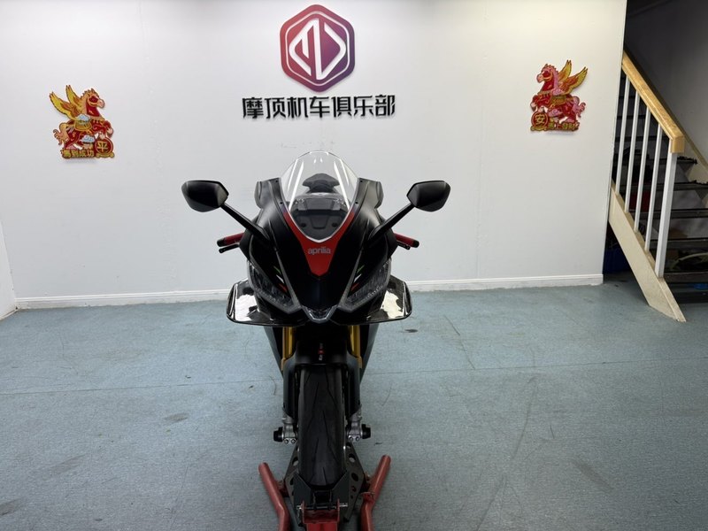 二手阿普利亚RSV4