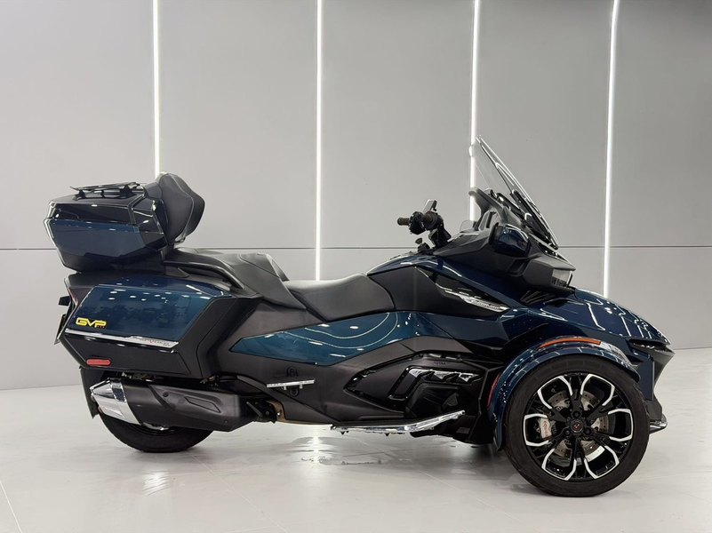 二手庞巴迪Spyder RT