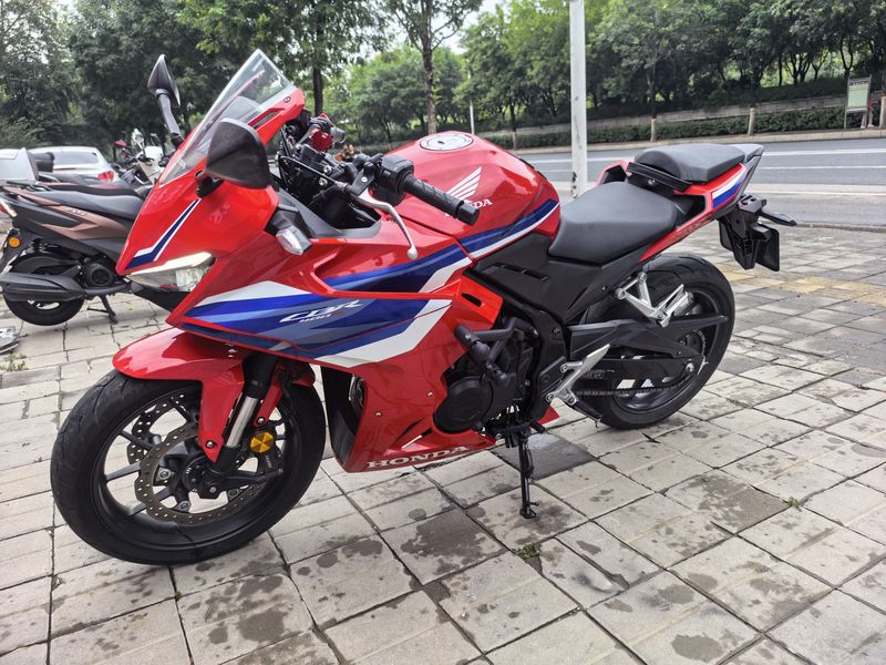 二手本田CBR400R