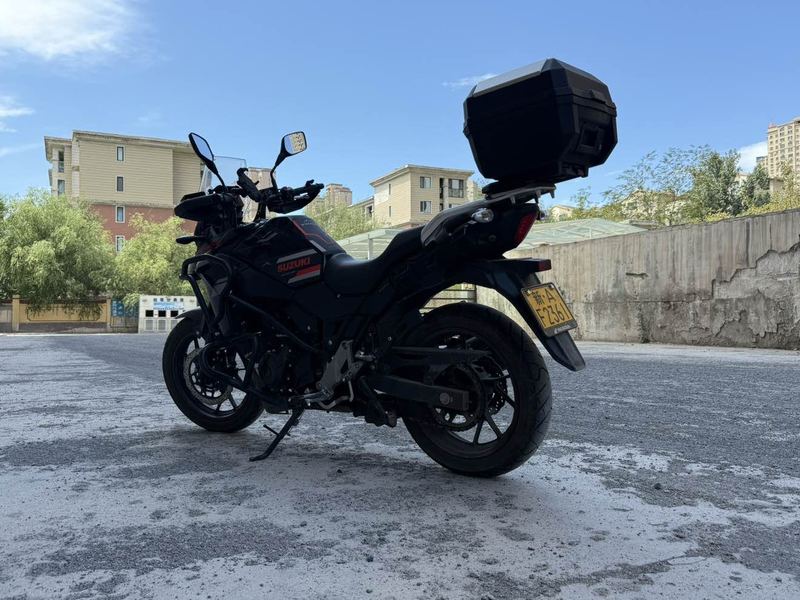二手豪爵铃木DL250