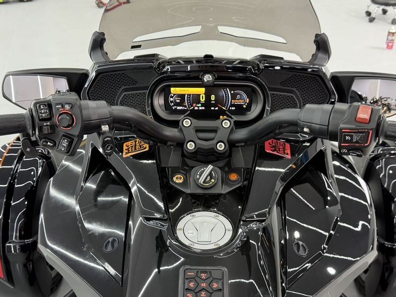 二手庞巴迪Spyder F3 