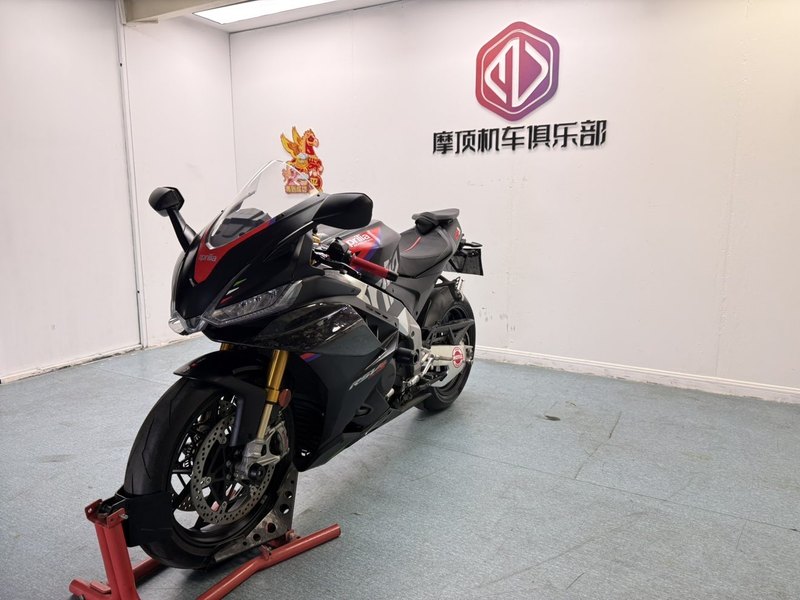 二手阿普利亚RSV4