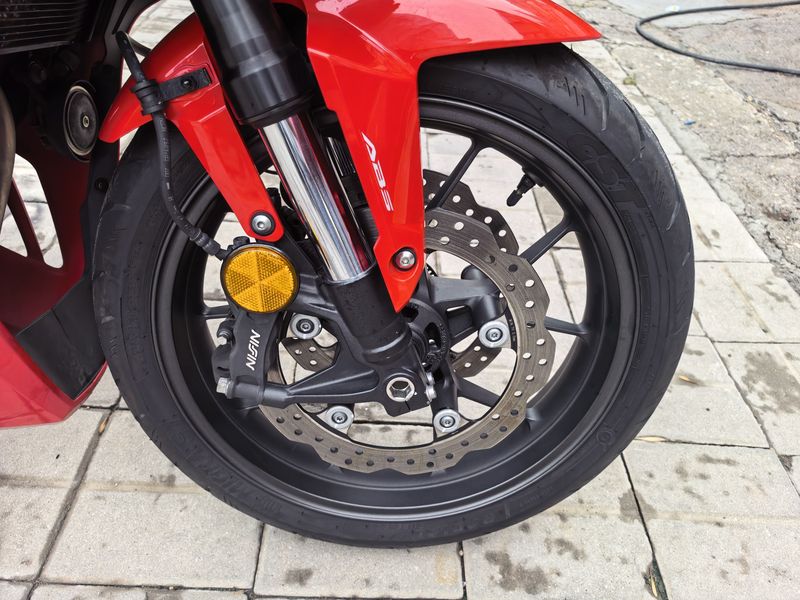 二手本田CBR400R