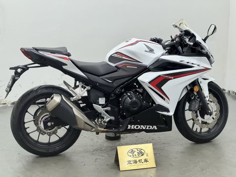 二手本田CBR400R