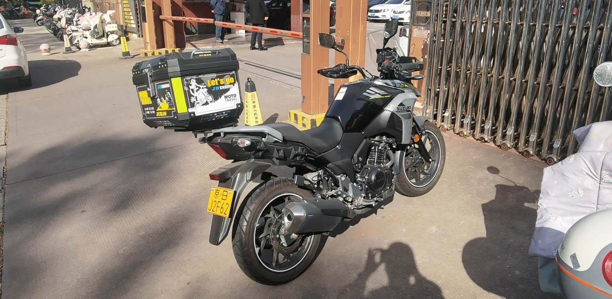 二手豪爵铃木DL250