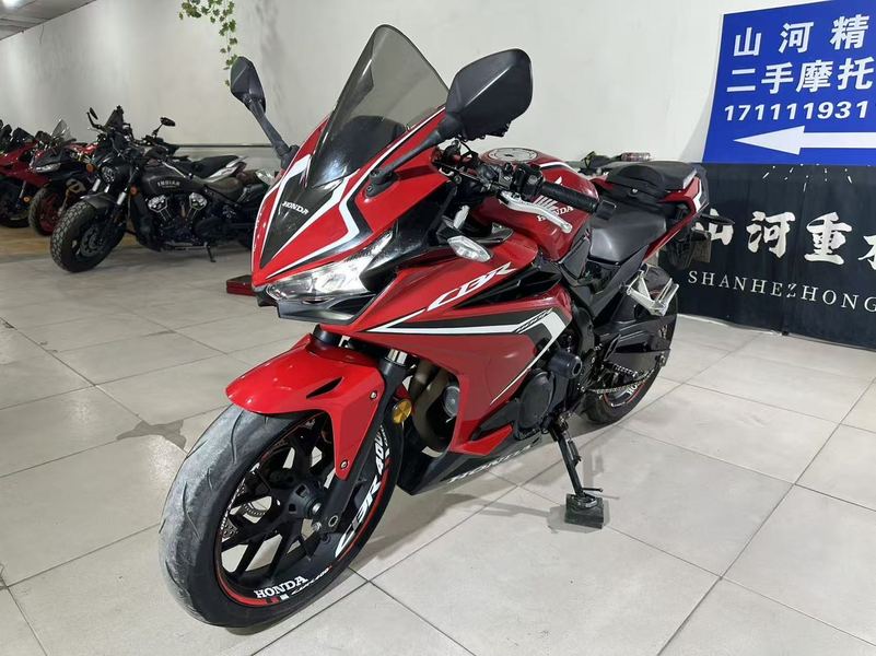 二手本田CBR400R