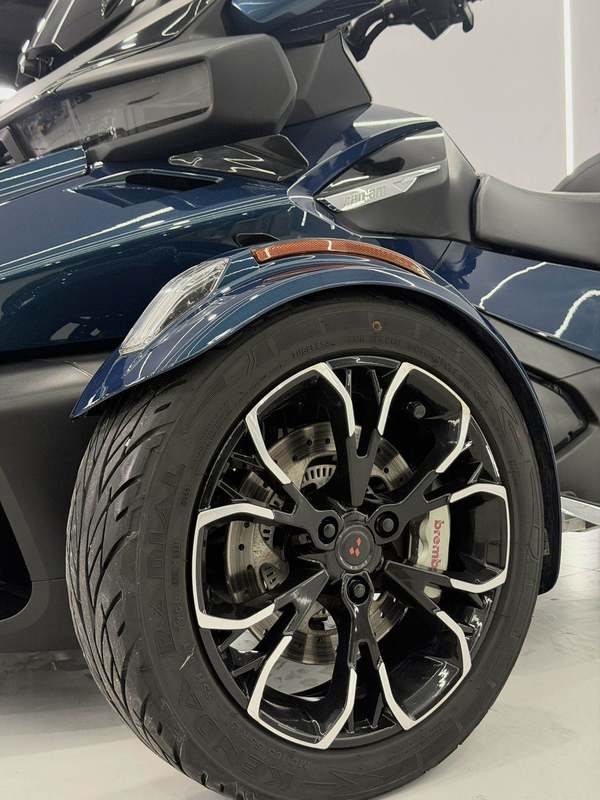 二手庞巴迪Spyder RT