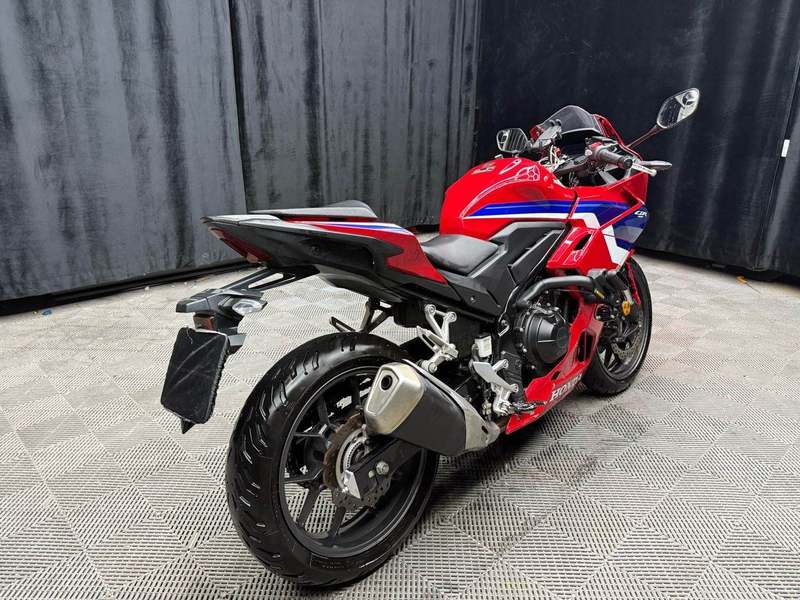 二手本田CBR400R