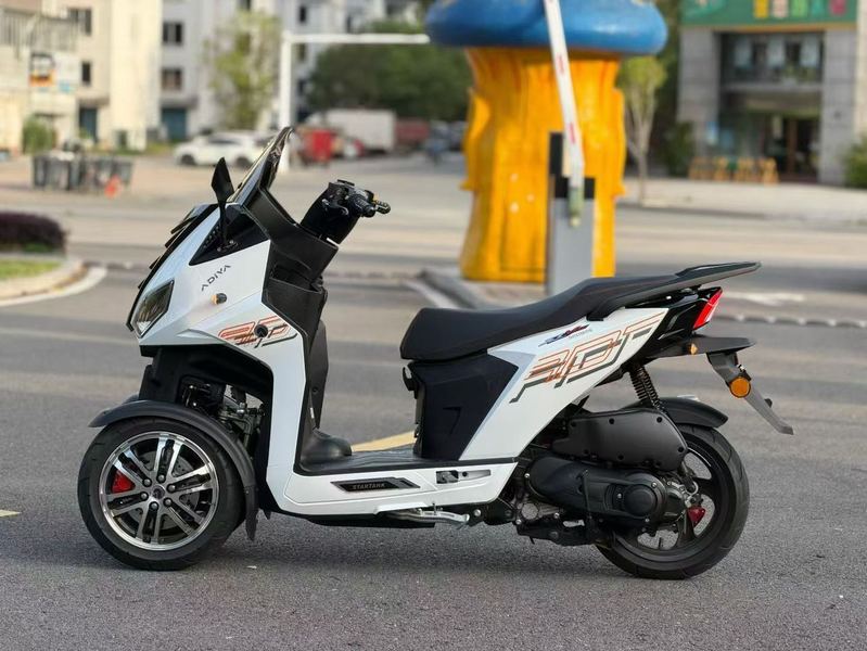 二手ADIVAAD7 150