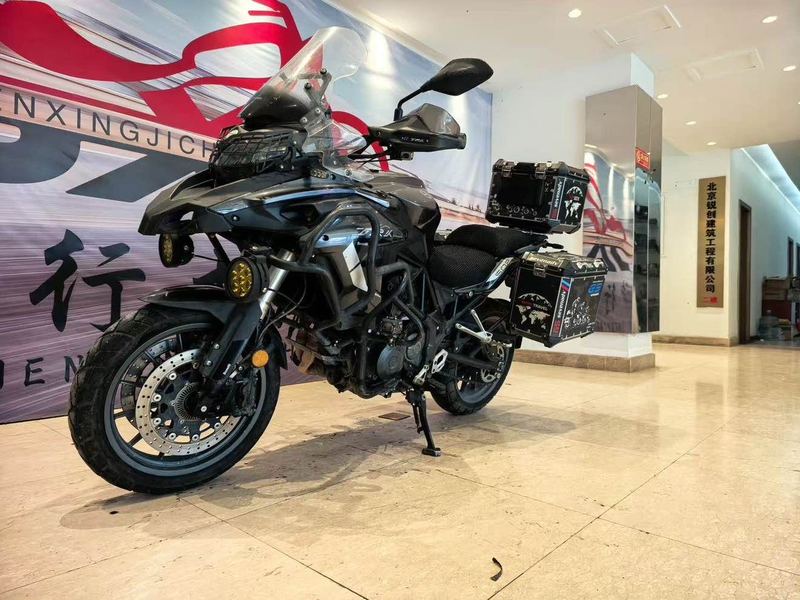 二手贝纳利金鹏 TRK502