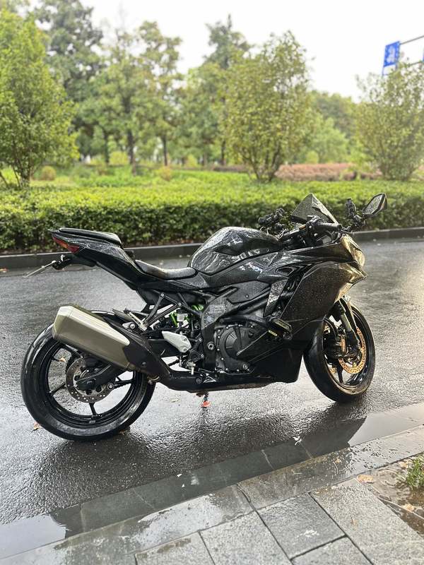 二手川崎ZX-4R