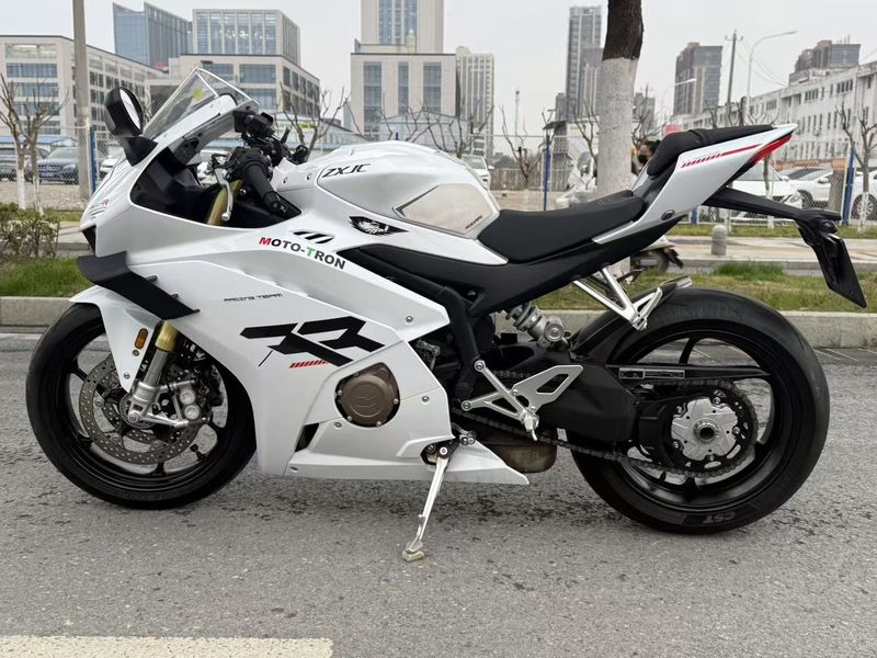 二手张雪机车500RR