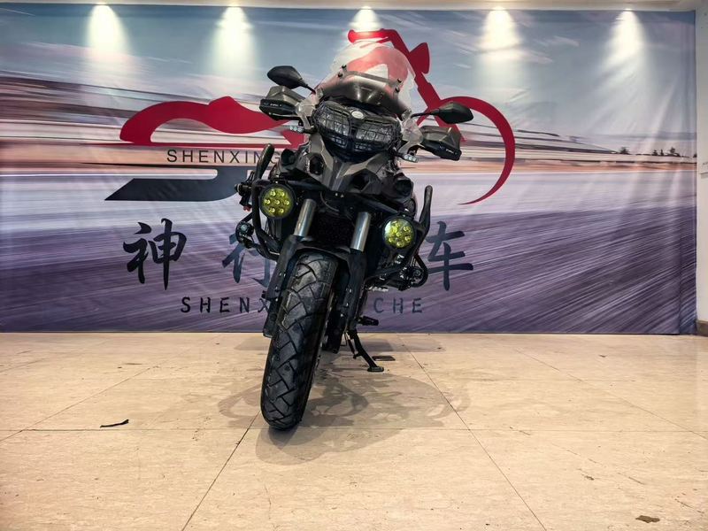 二手贝纳利金鹏 TRK502