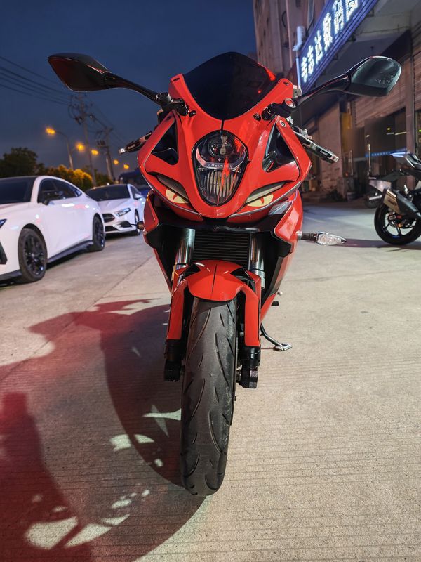 二手贝纳利龙卷风 Tornado 302R