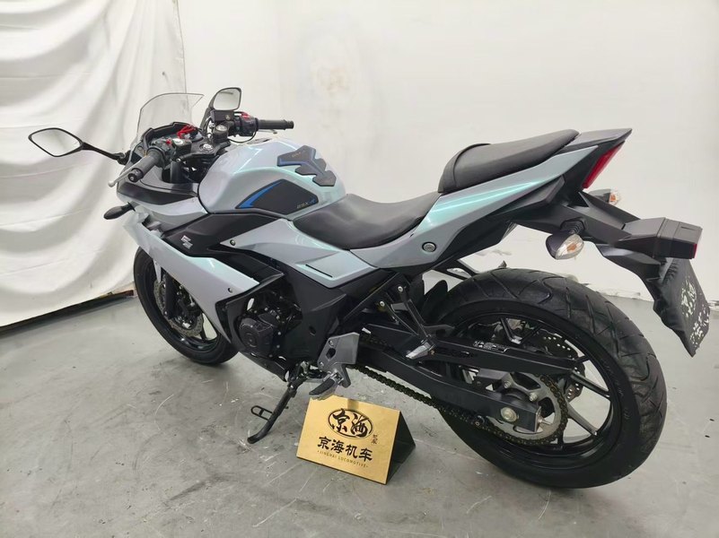 二手豪爵铃木GSX250R