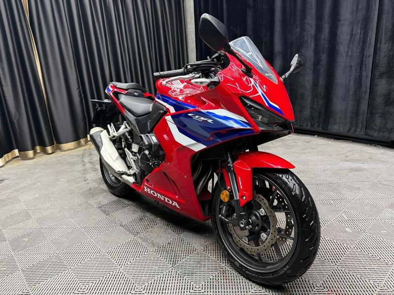 二手本田CBR400R