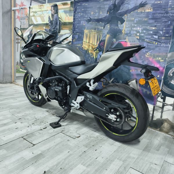 二手本田CBR500R Four