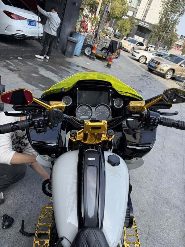 二手哈雷戴维森公路滑翔 Road Glide