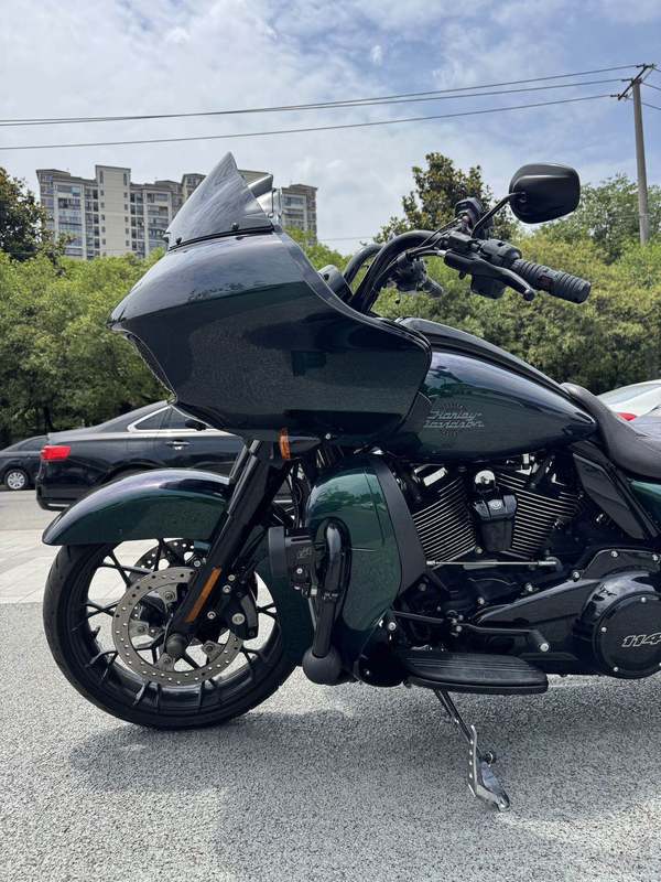 二手哈雷戴维森公路滑翔 Road Glide