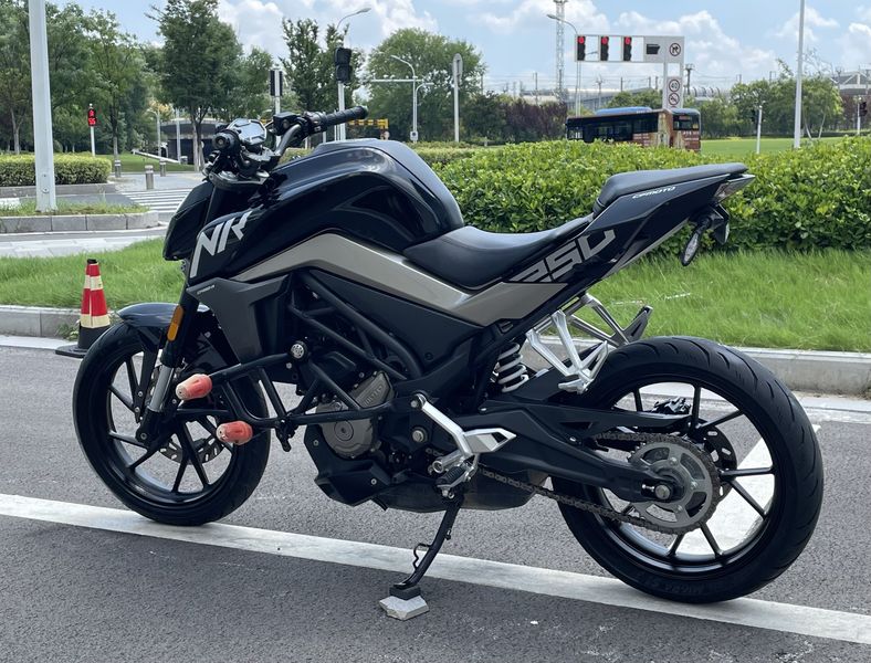 二手春风250NK