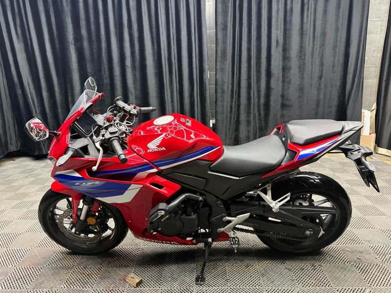 二手本田CBR400R