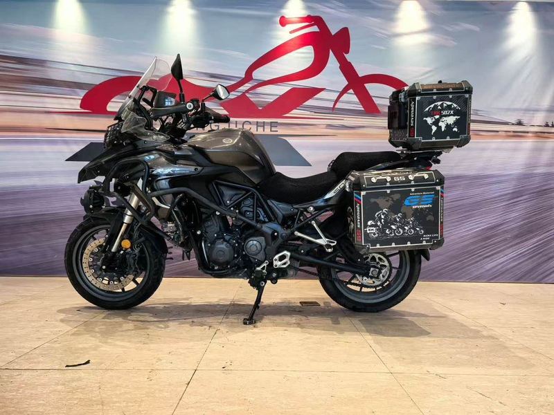 二手贝纳利金鹏 TRK502