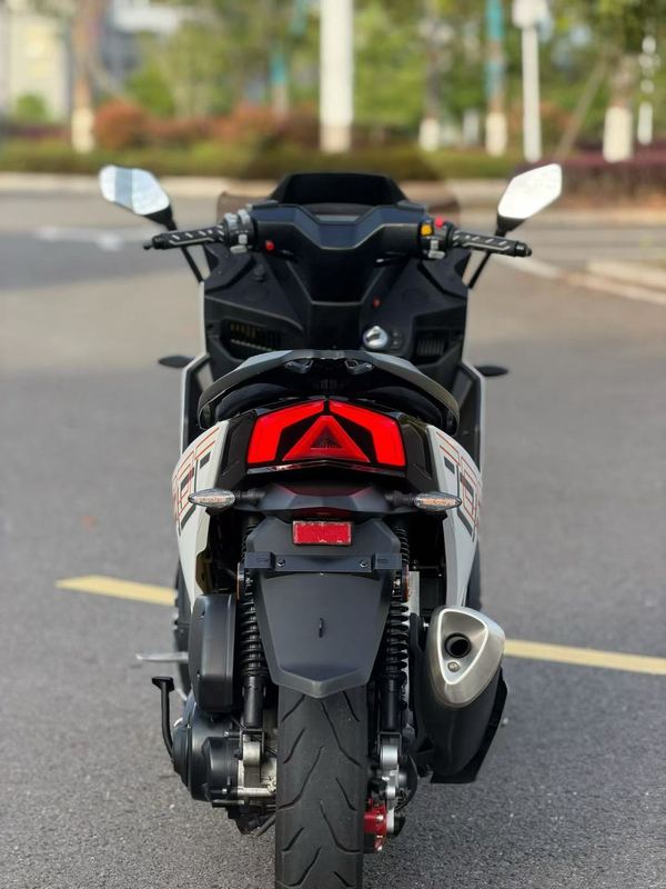 二手ADIVAAD7 150