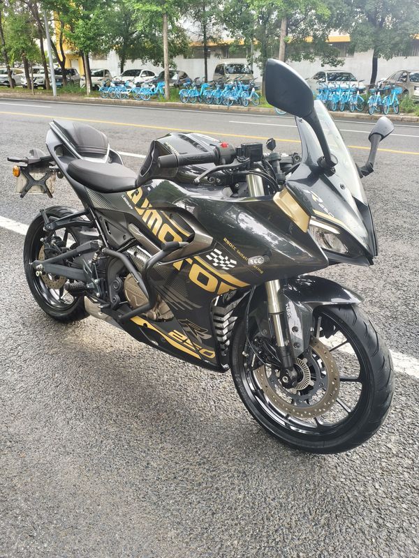 二手QJMOTOR赛250