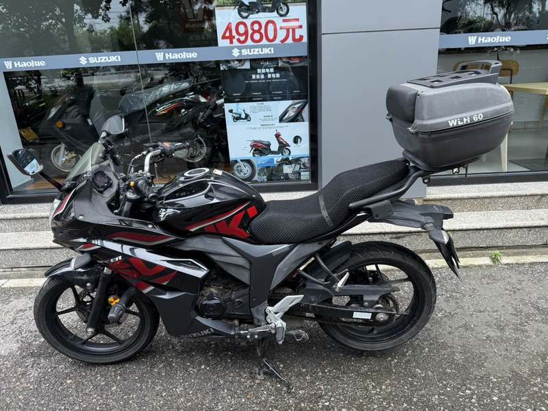 二手济南铃木极客飒 Gixxer 155