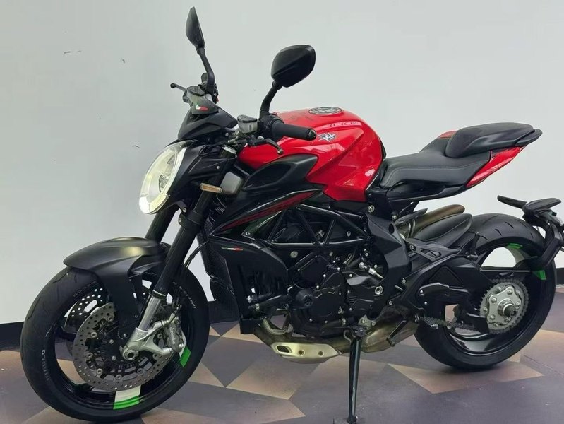 二手奥古斯塔Brutale 800