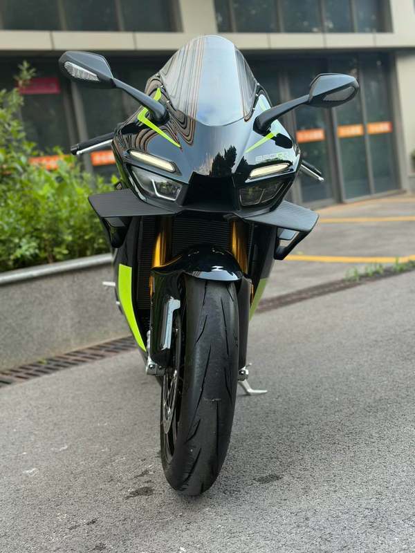 二手张雪机车820RR