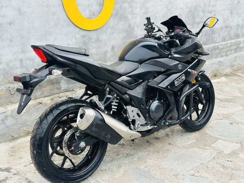 二手豪爵铃木GSX250R