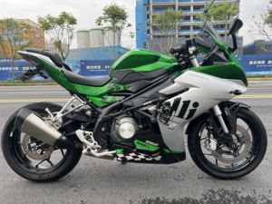 二手贝纳利龙卷风 Tornado 252R