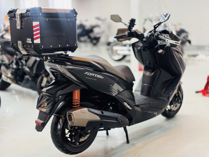 二手QJMOTOR鸿250