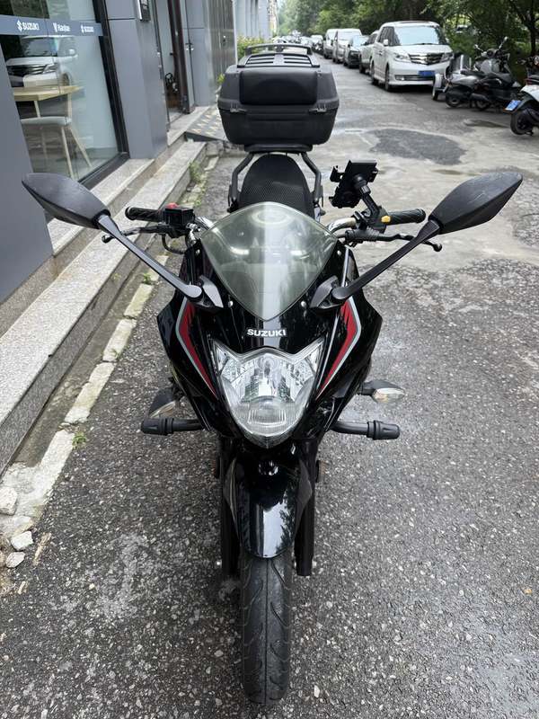 二手济南铃木极客飒 Gixxer 155