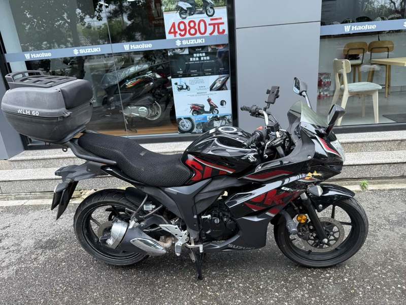 二手济南铃木极客飒 Gixxer 155