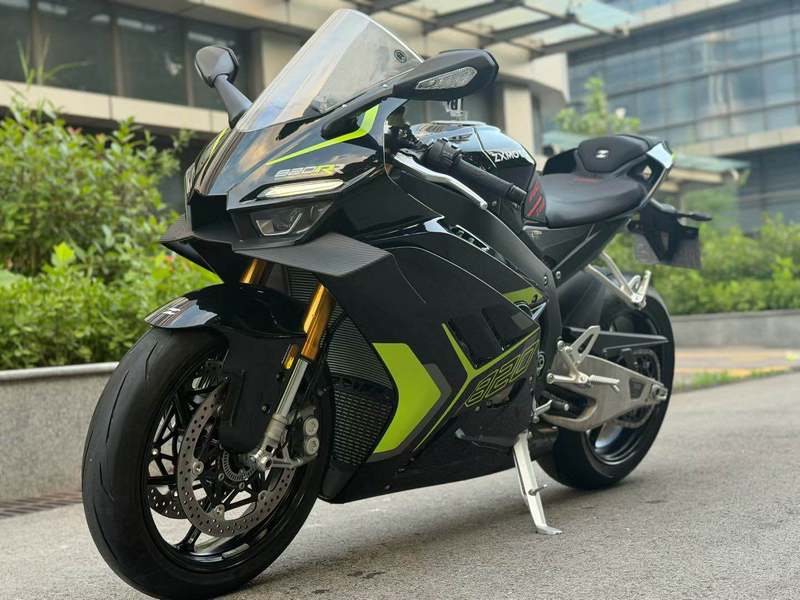 二手张雪机车820RR