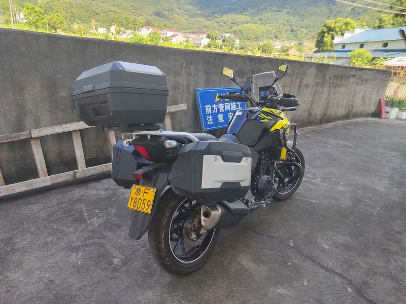 二手豪爵铃木DL250