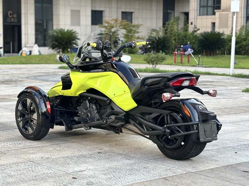 二手庞巴迪Spyder F3 