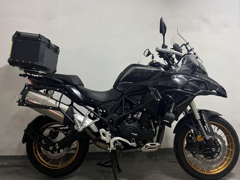 二手贝纳利金鹏 TRK502